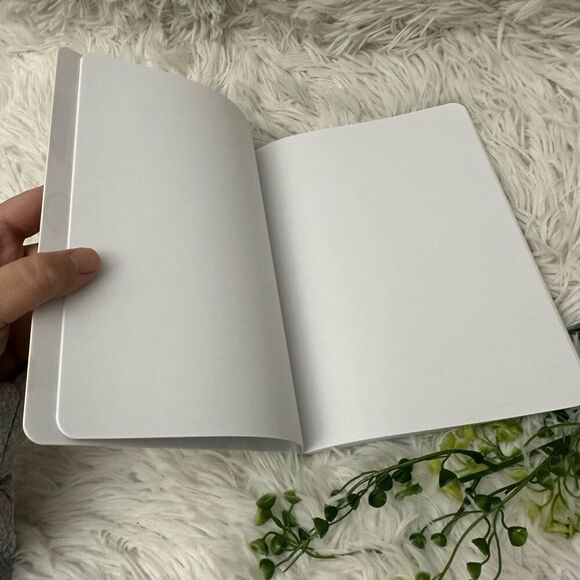 Clinique x Kate Spade Limited Edition Notebook Journal NEW‎ and sealed - Picture 4 of 7